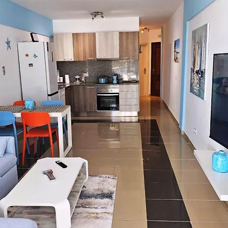 Blue Bay Paradise - Front With Sea View Apartment *